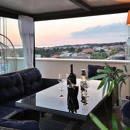 Jacuzzi Panorama Apartman *