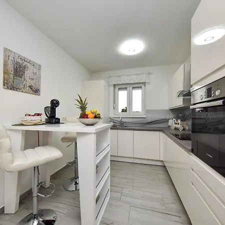 Apartament Jacuzzi Panorama *