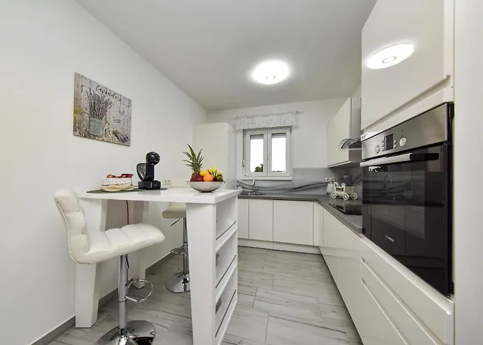 Апартаменты Jacuzzi Panorama *