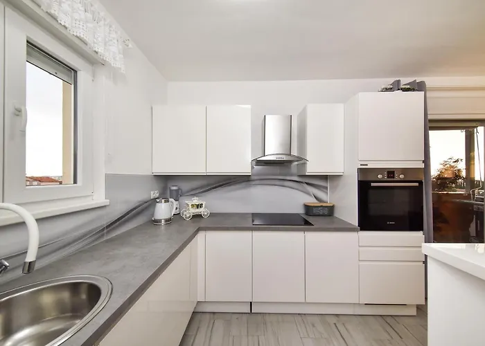 Апартаменты Jacuzzi Panorama Задар