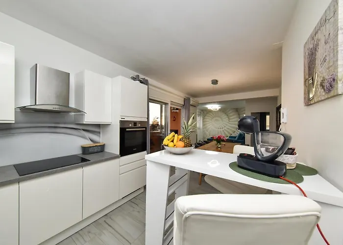 Jacuzzi Panorama شقة زادار